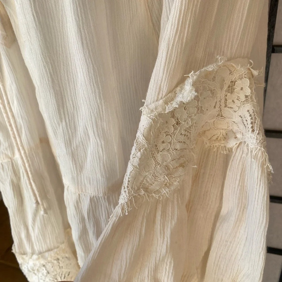 Hollister over size long sleeve shirt size Large - Picture 5 of 6